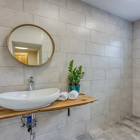 Vila Lisjak - Apartments Podčetrtek Zimmer foto